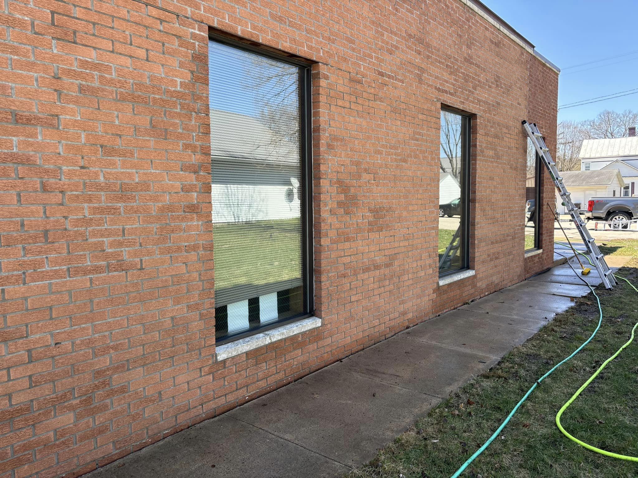 commercial pressure washing