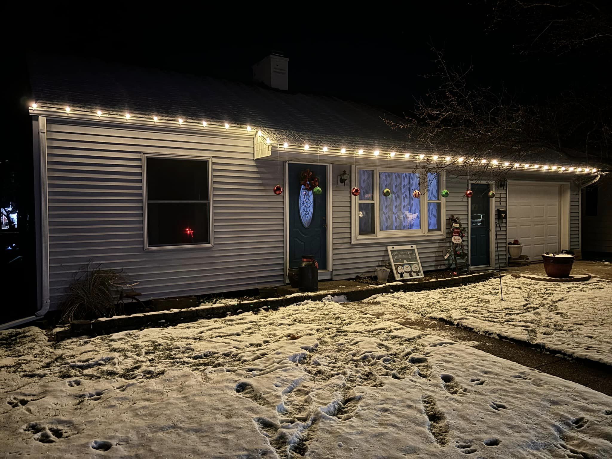 christmas light installer